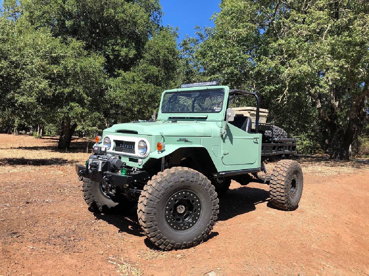 FJ45 Crawler on Tons - BuiltRigs