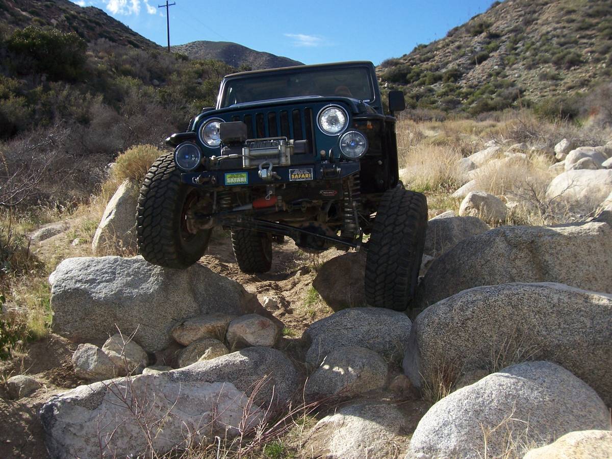 1997 Jeep Wrangler TJ, ARBs, 35s, 4:1 - BuiltRigs