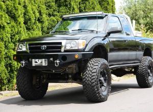 2000 Toyota Tacoma, winch, 34" Toyos, 6" lift For Sale